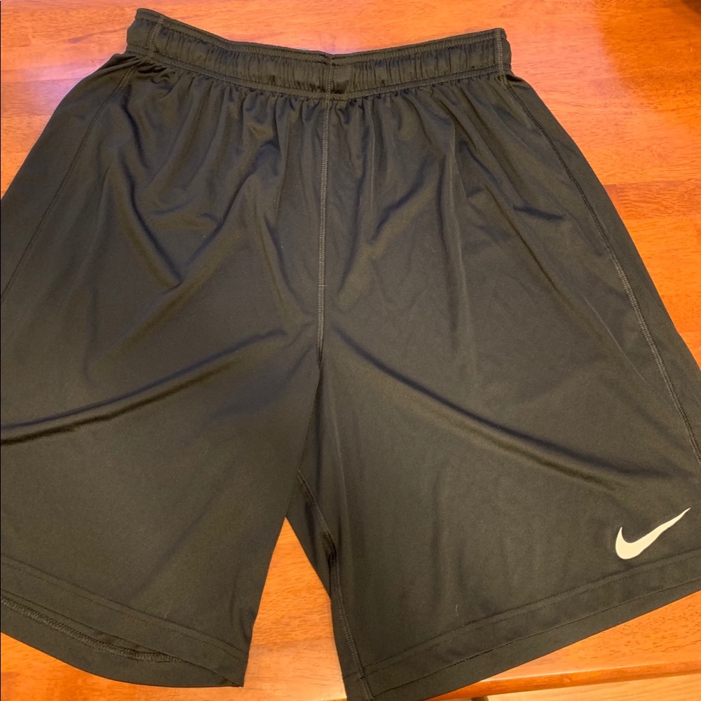 Men’s XL Nike Dri-Fit athletic shorts